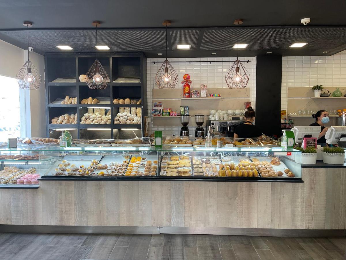 Besthomestay- Caparica Beach Lisbon Almada Luaran gambar
