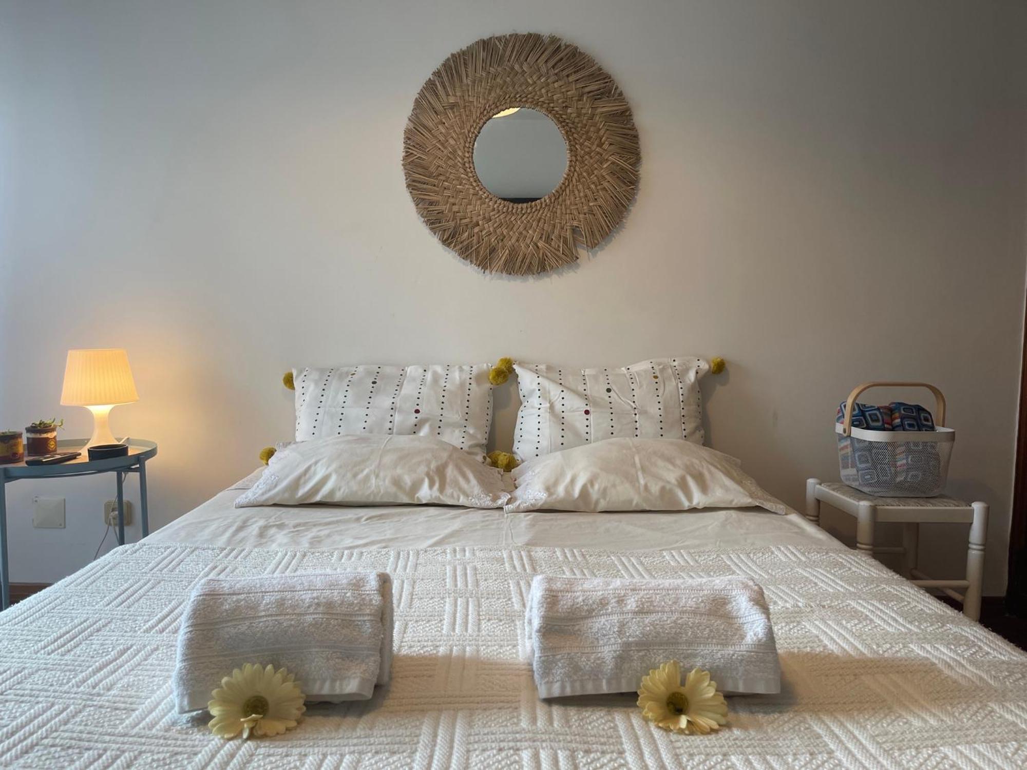 Besthomestay- Caparica Beach Lisbon Almada Luaran gambar