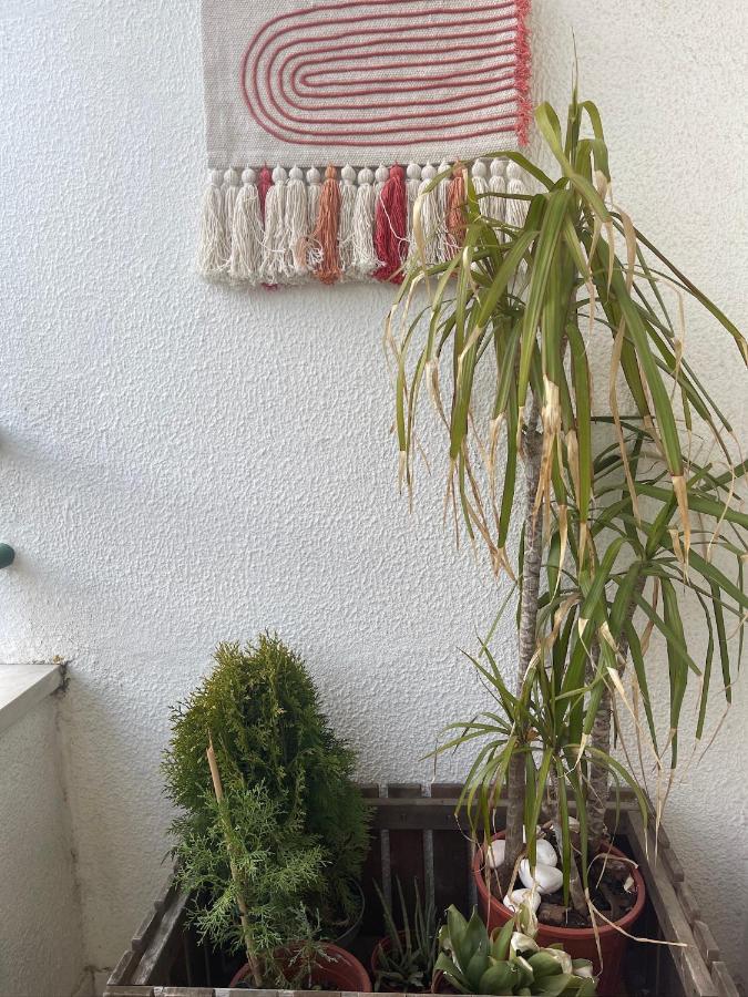 Besthomestay- Caparica Beach Lisbon Almada Luaran gambar