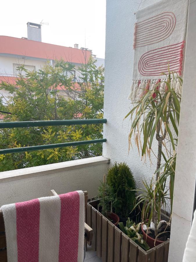 Besthomestay- Caparica Beach Lisbon Almada Luaran gambar