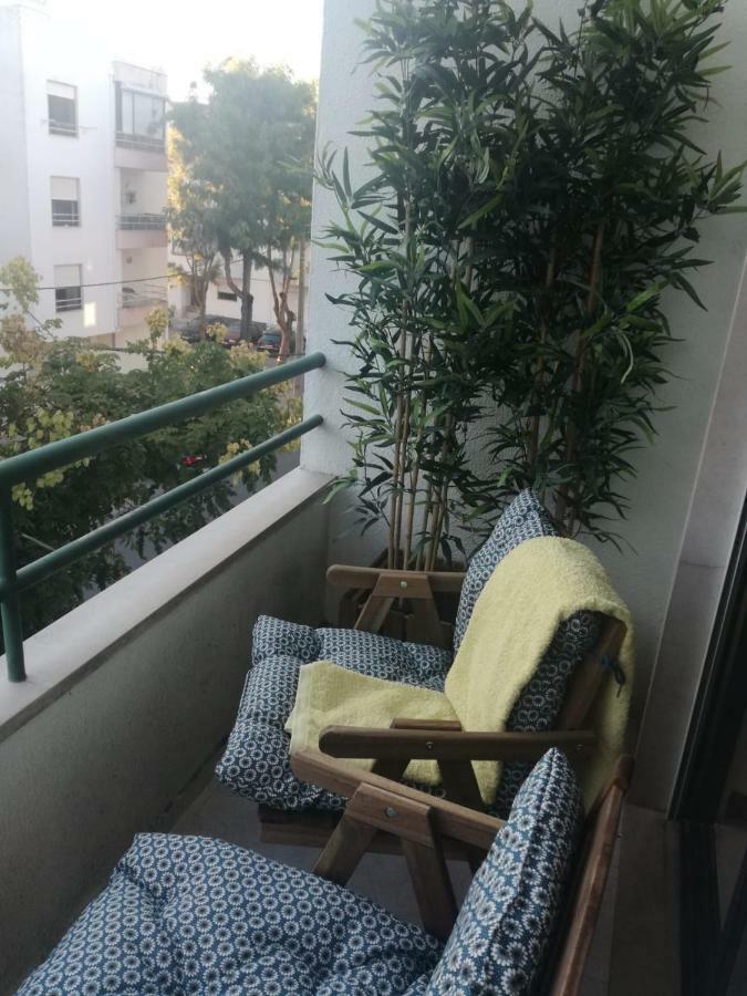 Besthomestay- Caparica Beach Lisbon Almada Luaran gambar