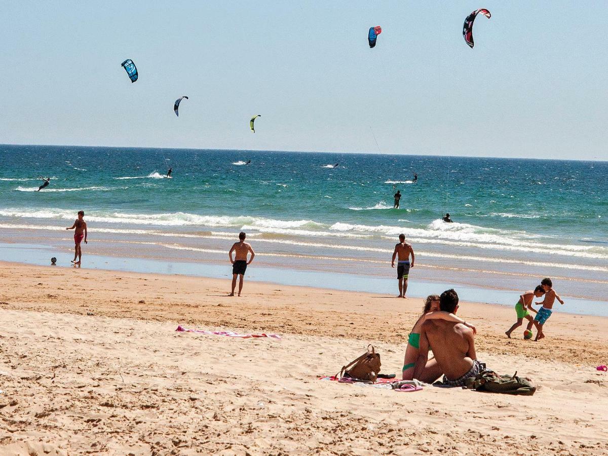 Besthomestay- Caparica Beach Lisbon Almada Luaran gambar
