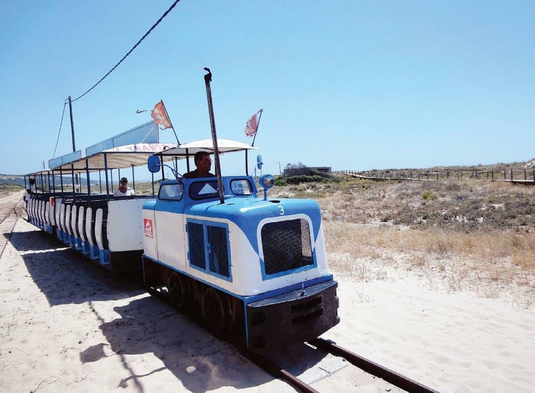 Besthomestay- Caparica Beach Lisbon Almada Luaran gambar