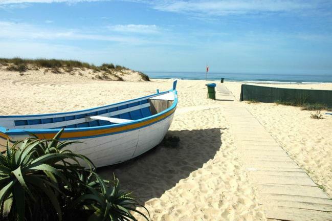 Besthomestay- Caparica Beach Lisbon Almada Luaran gambar
